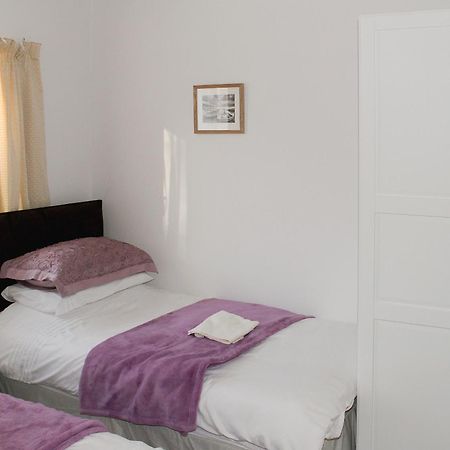 Bodwen Corner Cottage Wootton Bridge  ภายนอก รูปภาพ